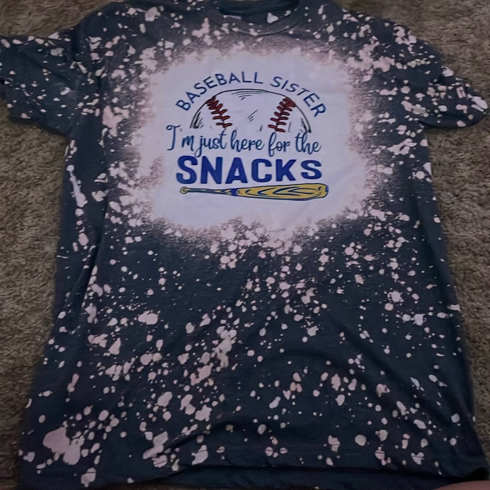 size M, grey.